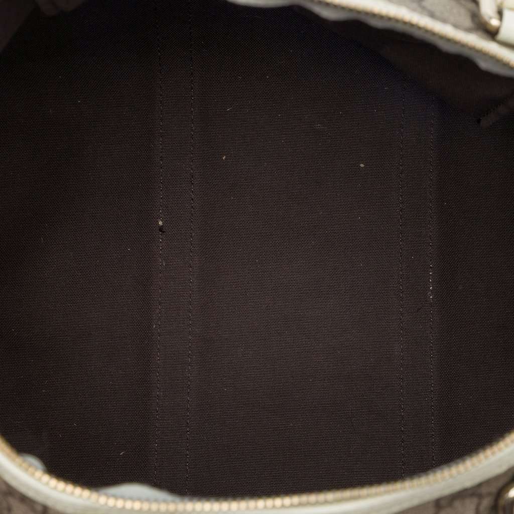 Gucci Large GG Supreme Joy Boston Bag Beige Very good - Model View