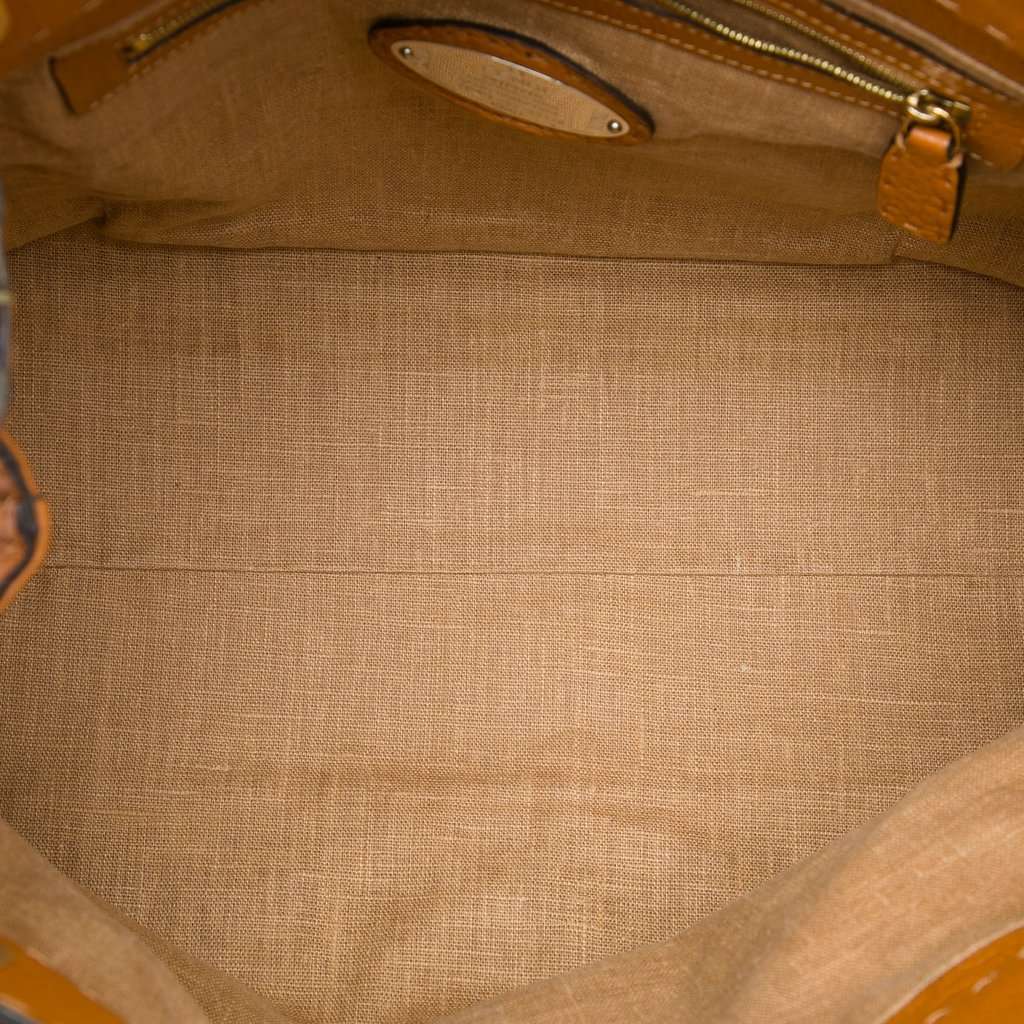 Fendi Large Leather Selleria Villa Borghese Tote Brown Leather Very good - Model View