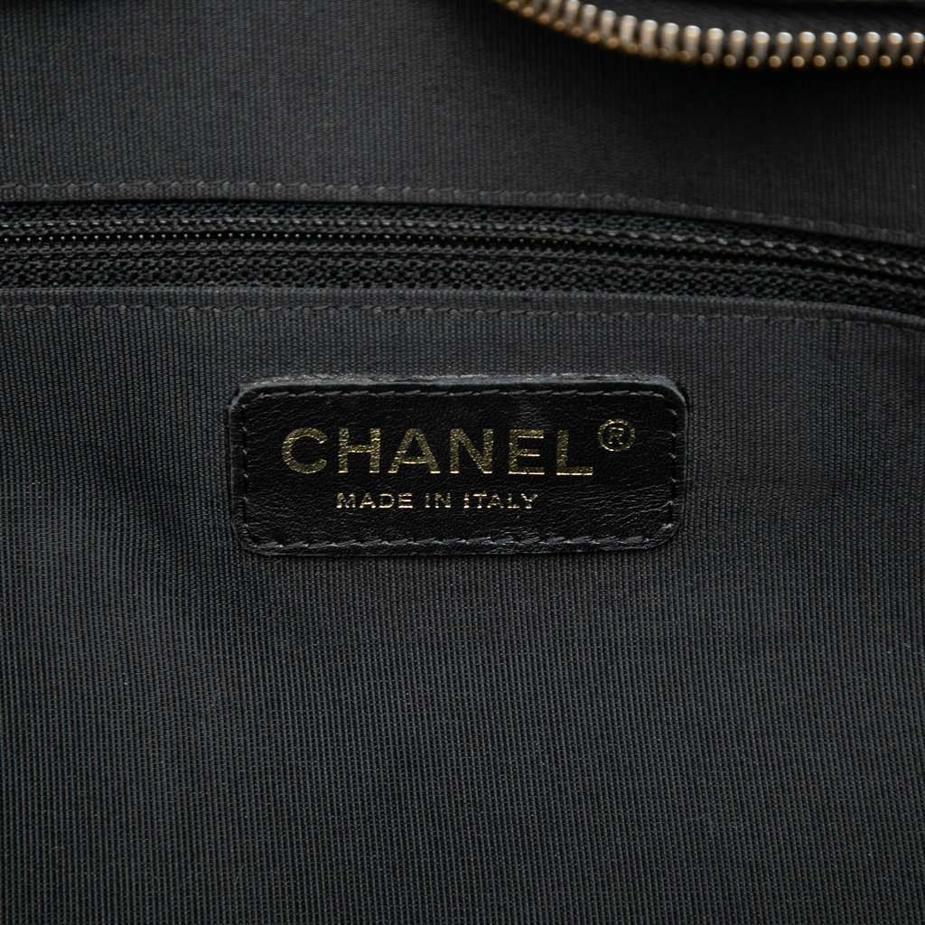 Chanel Large CC Quilted Caviar Bowler Bag Black Leather Very good condition - Box View