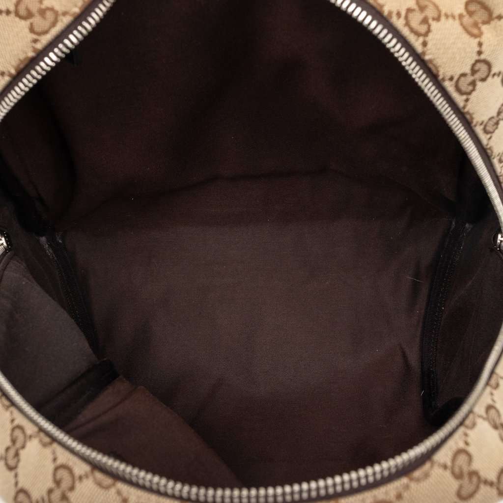 Gucci GG Canvas Backpack Beige Very good condition - Model View