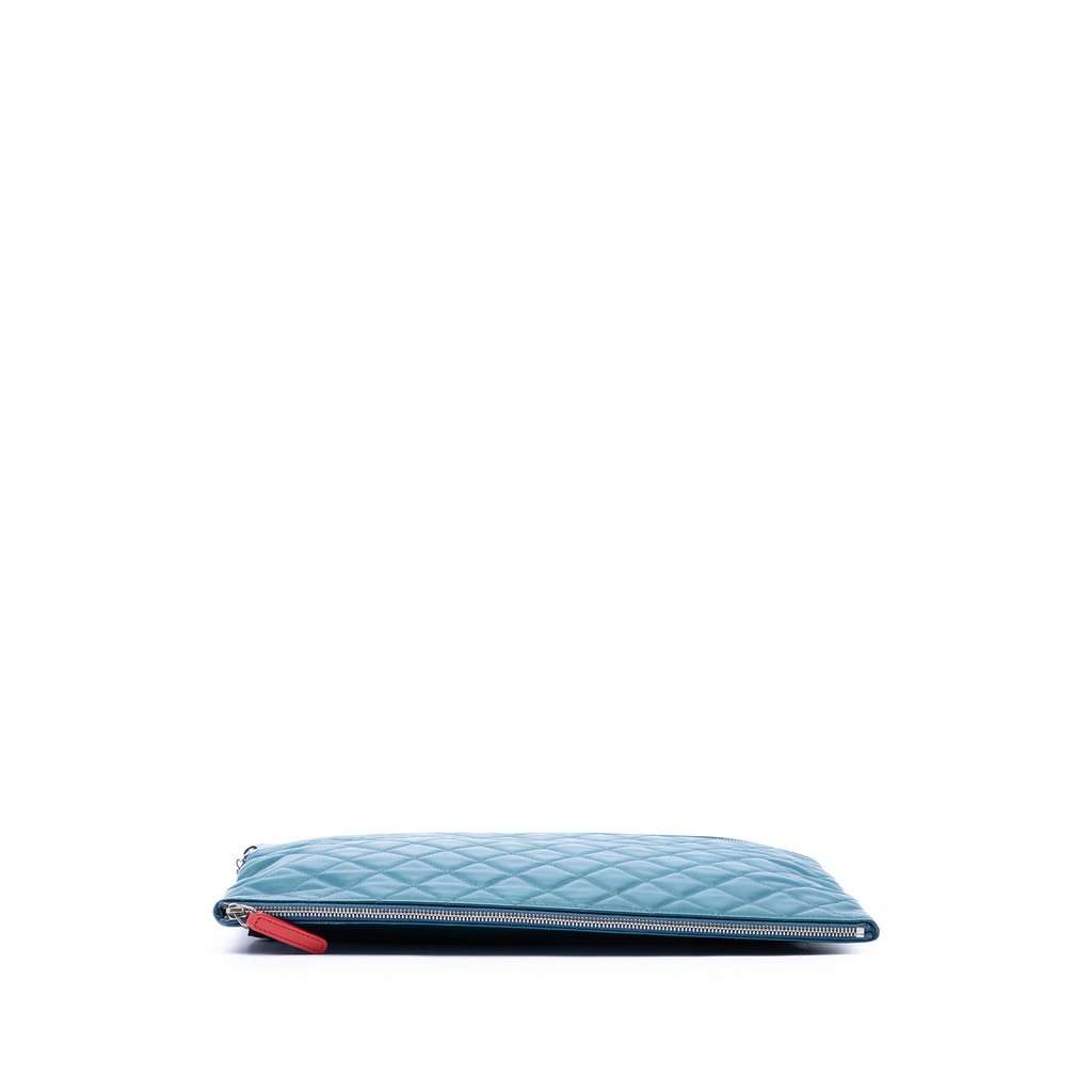 Chanel CC Quilted Lambskin Multi Zip Clutch Blue Leather Very good condition - Inside View
