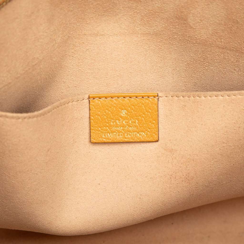 Gucci Kai GG Supreme Teddy Bear Clutch Beige Very good condition - Box View