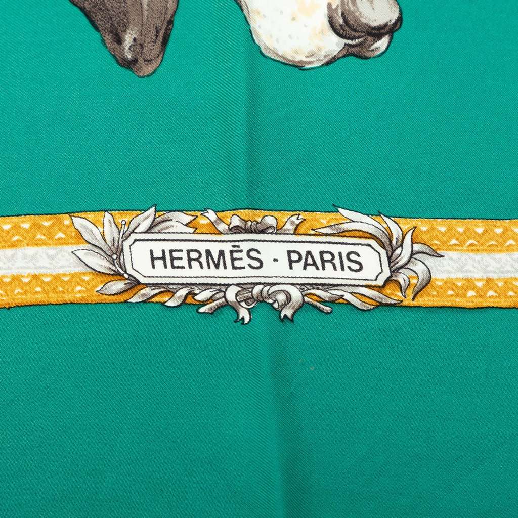 Hermès Le Laisser Courre Silk Scarf 90 Green Very good - Back View