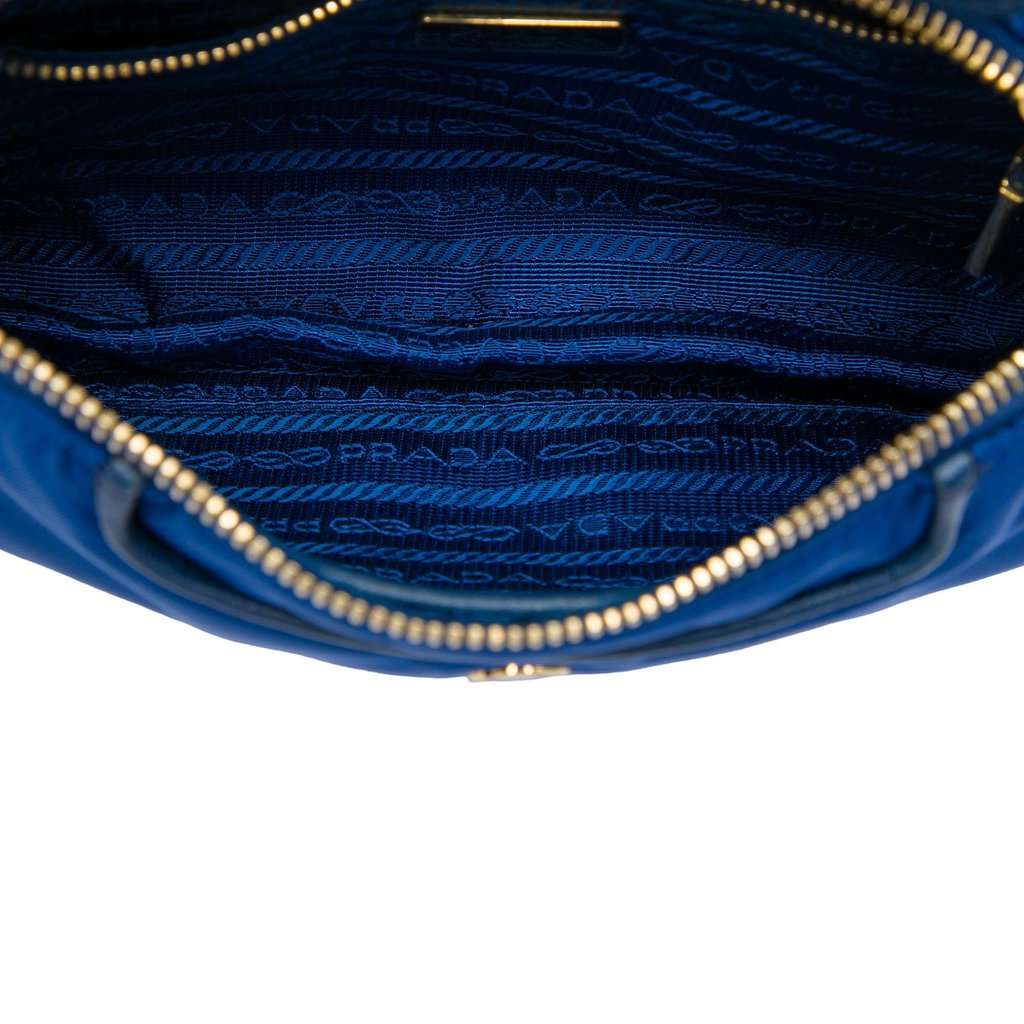 Prada Saffiano Trimmed Tessuto Chain Crossbody Blue Very good - Model View
