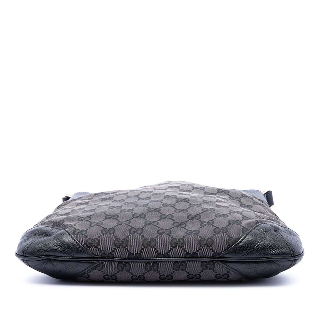 Gucci GG Canvas Shoulder Bag Black Very good condition - Inside View