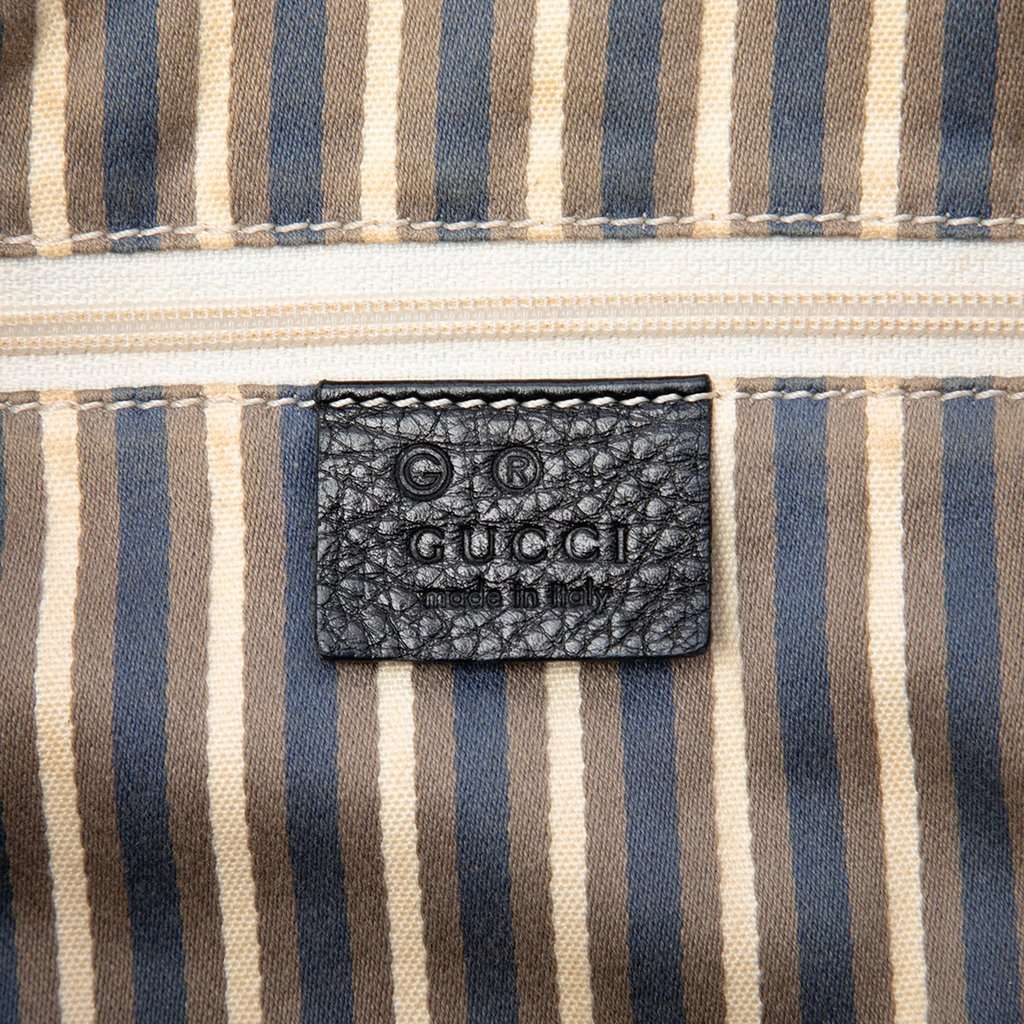 Gucci GG Canvas Shoulder Bag Black Very good condition - Box View
