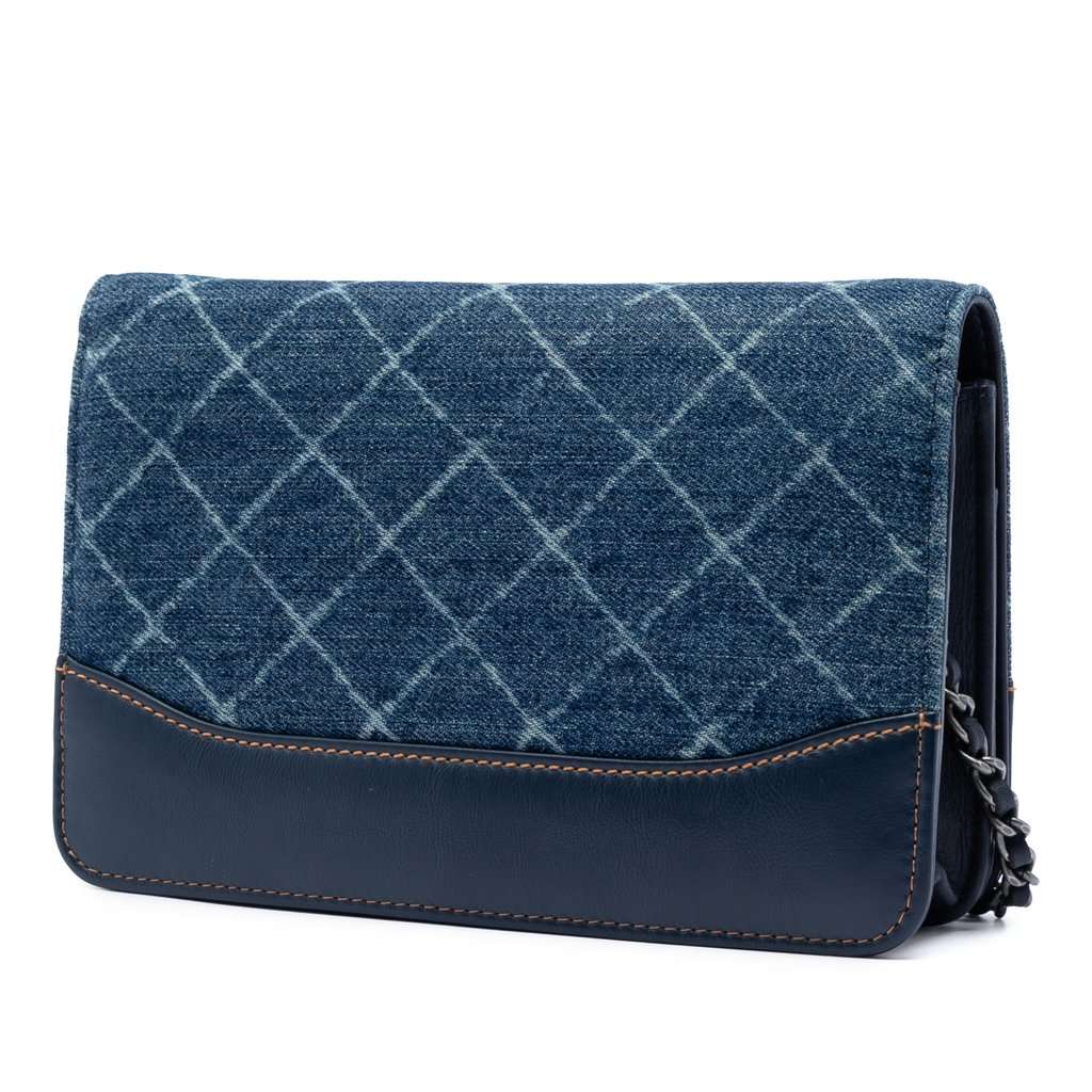 Chanel Printed Denim and Calfskin Gabrielle Wallet On Chain Blue Very good condition - Back View