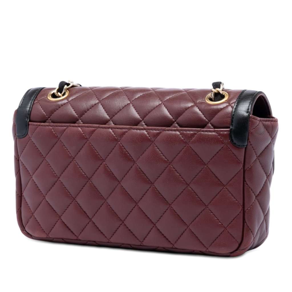 Chanel Small Quilted Lambskin Two Tone Day Flap Red Leather Very good condition - Back View