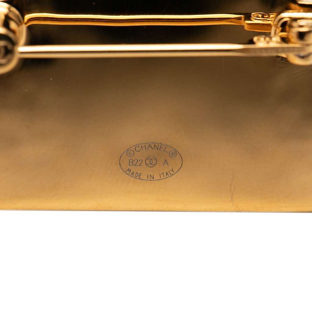 Chanel CC Gold Plated Rue Cambon Dome Brooch Gold Metal Very good condition - Inside View