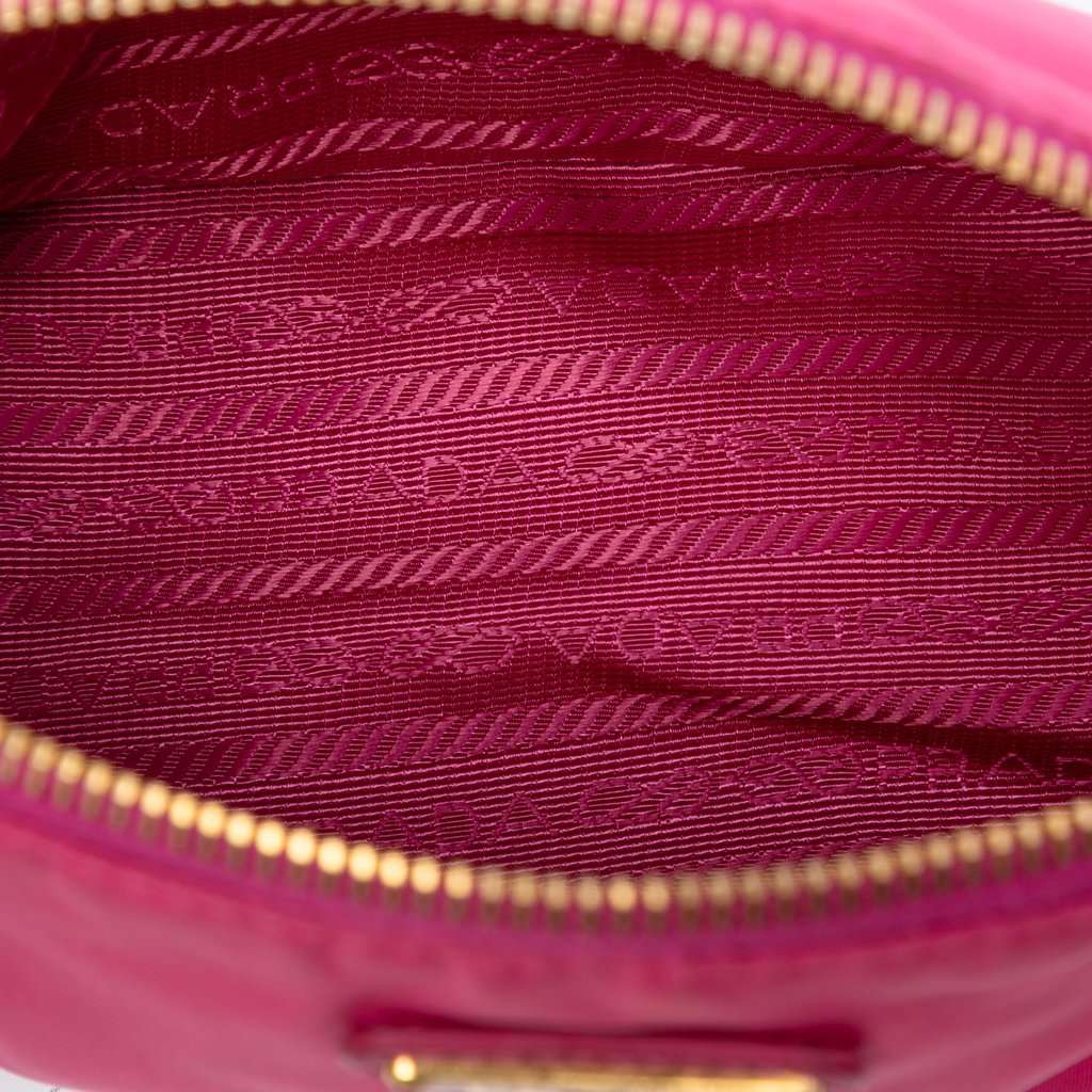 Prada Tessuto Pouch Pink Very good - Model View