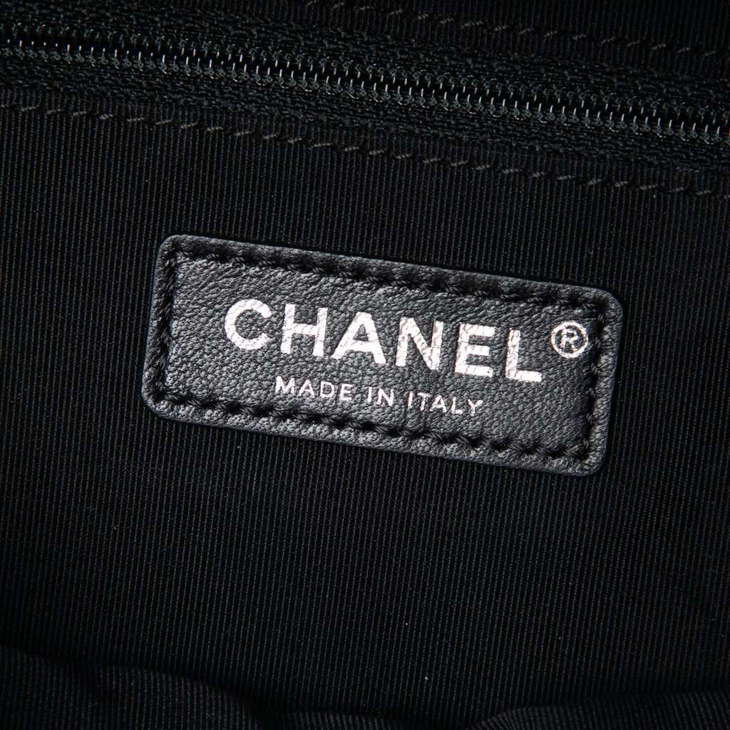Chanel CC Quilted Metallic Calfskin Street Allure Camera Bag Silver Leather Very good condition - Box View
