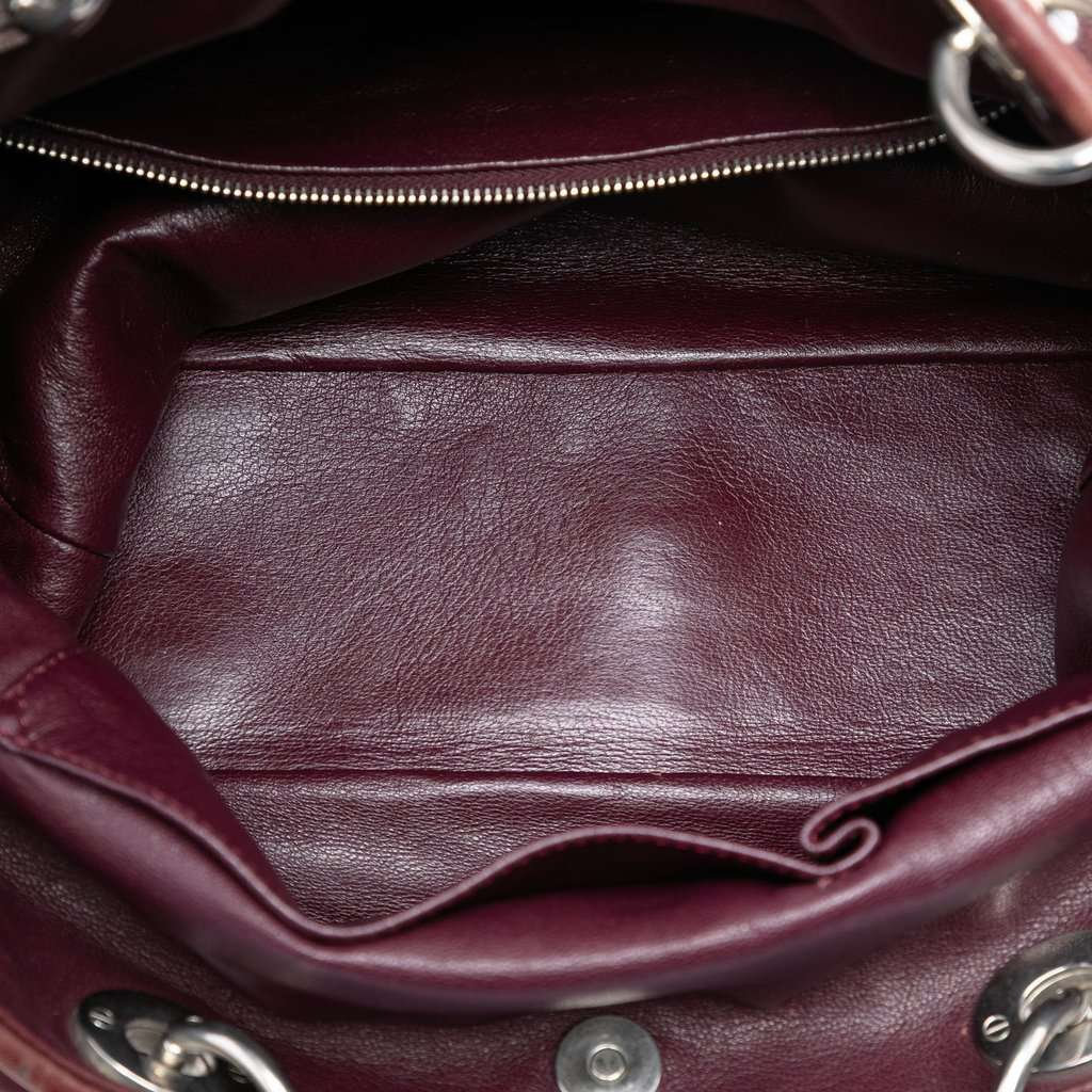 Dior Large Lambskin Cannage Lady Dior Soft Shopping Tote Red Leather Very good condition - Model View