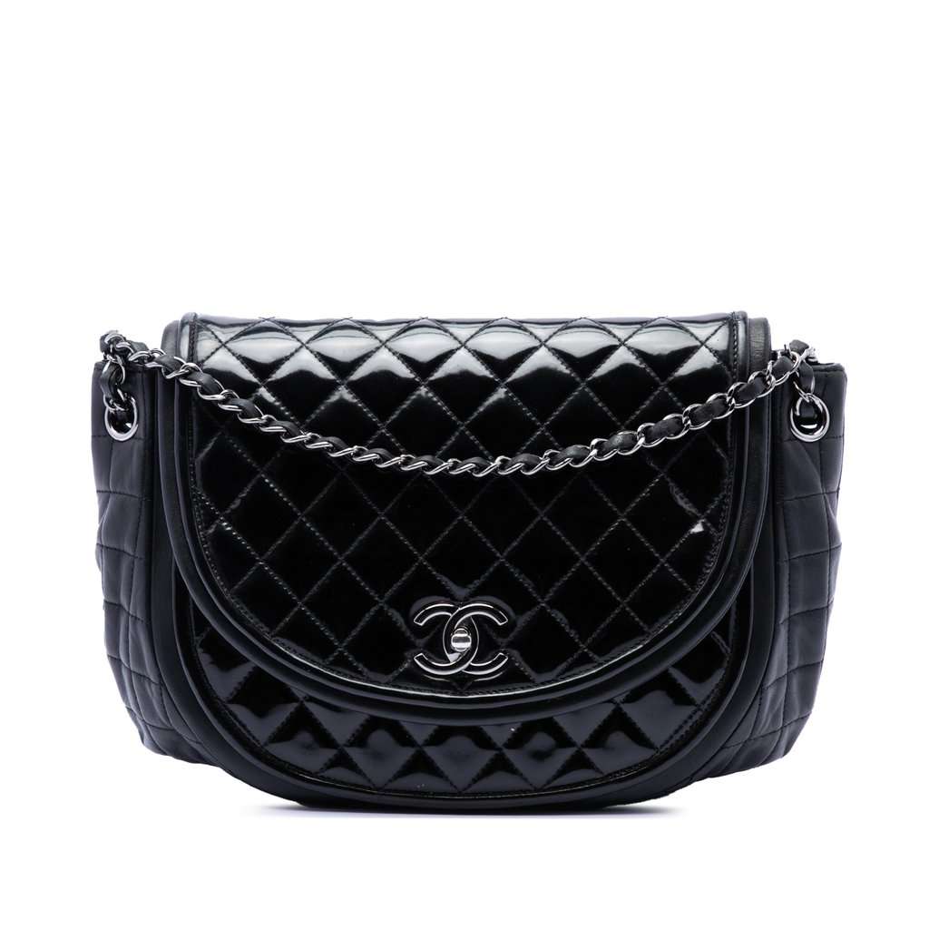 Chanel Quilted Patent and Lambskin Twist Crescent Flap Black Leather Very good condition - Front View