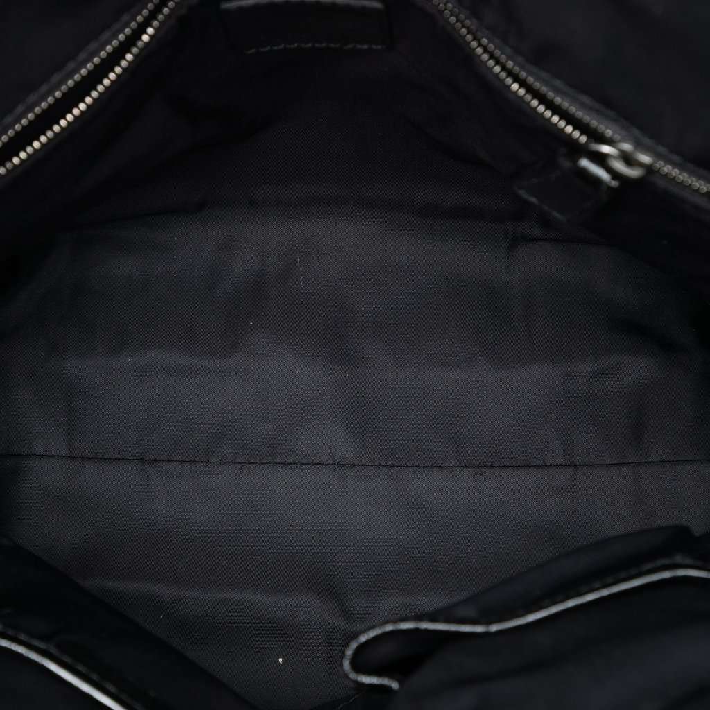 Burberry Small Beat Check Nylon Victoria Tote Black Very good condition - Model View