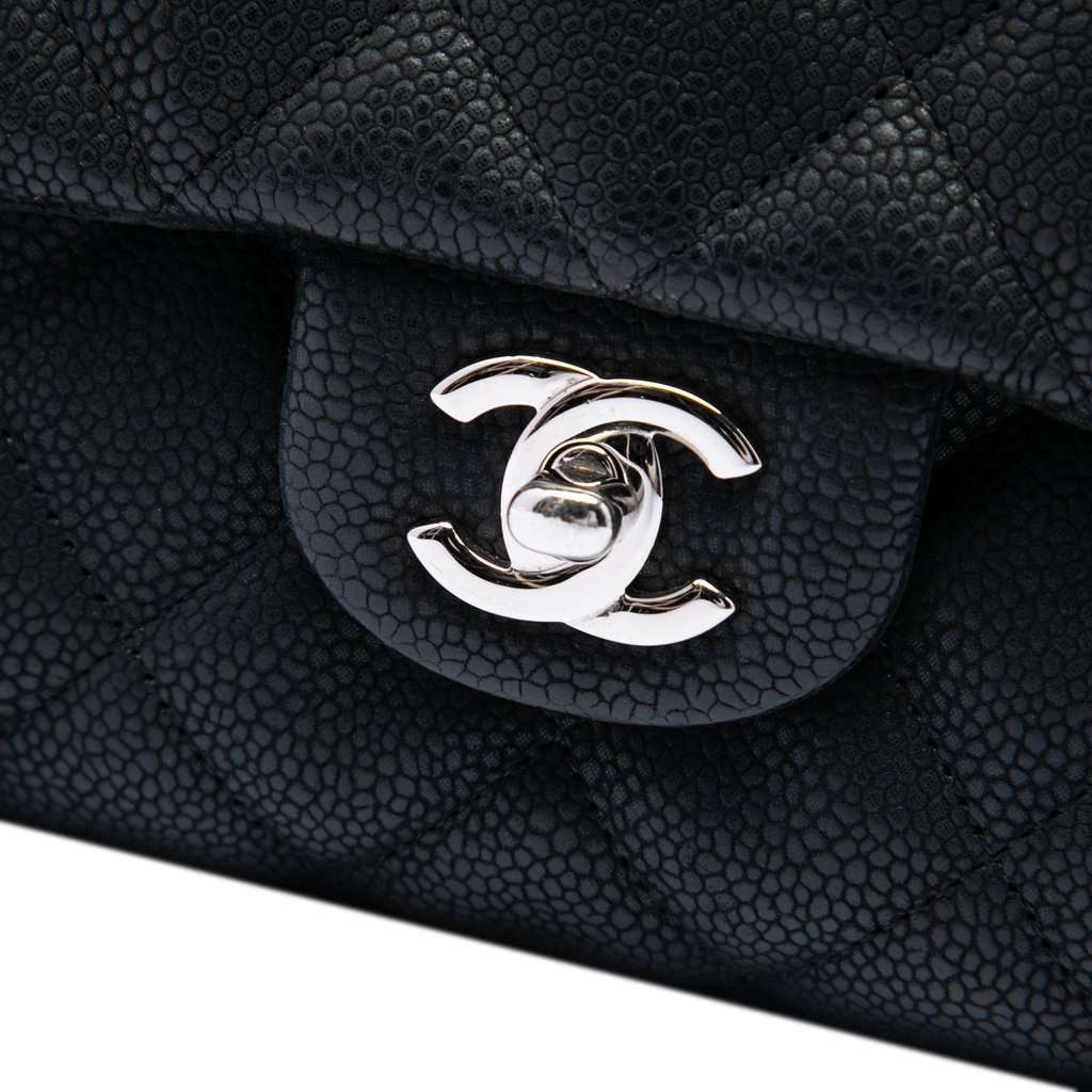 Chanel CC Quilted Caviar Flap Clutch with Chain Black Leather Very good condition - Box View