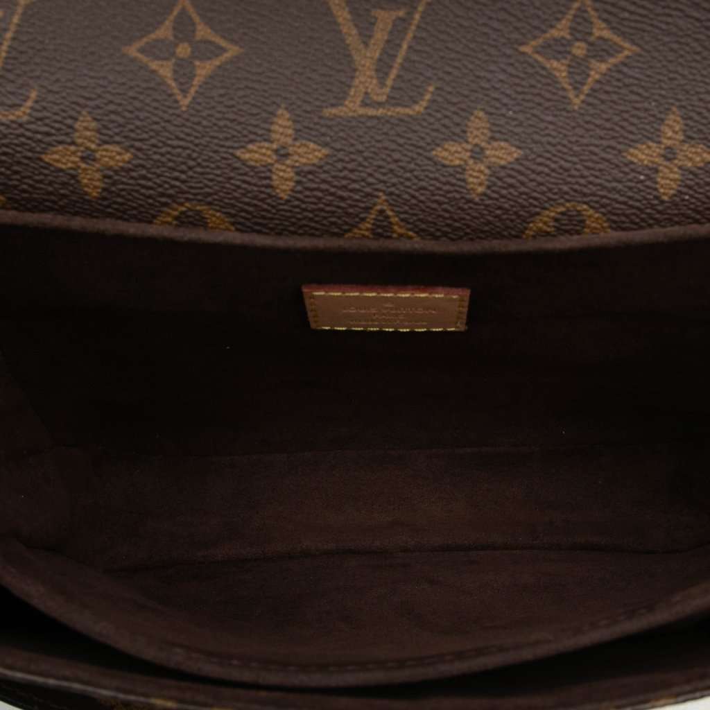 Louis Vuitton Monogram Pochette Metis Brown Very good condition - Model View