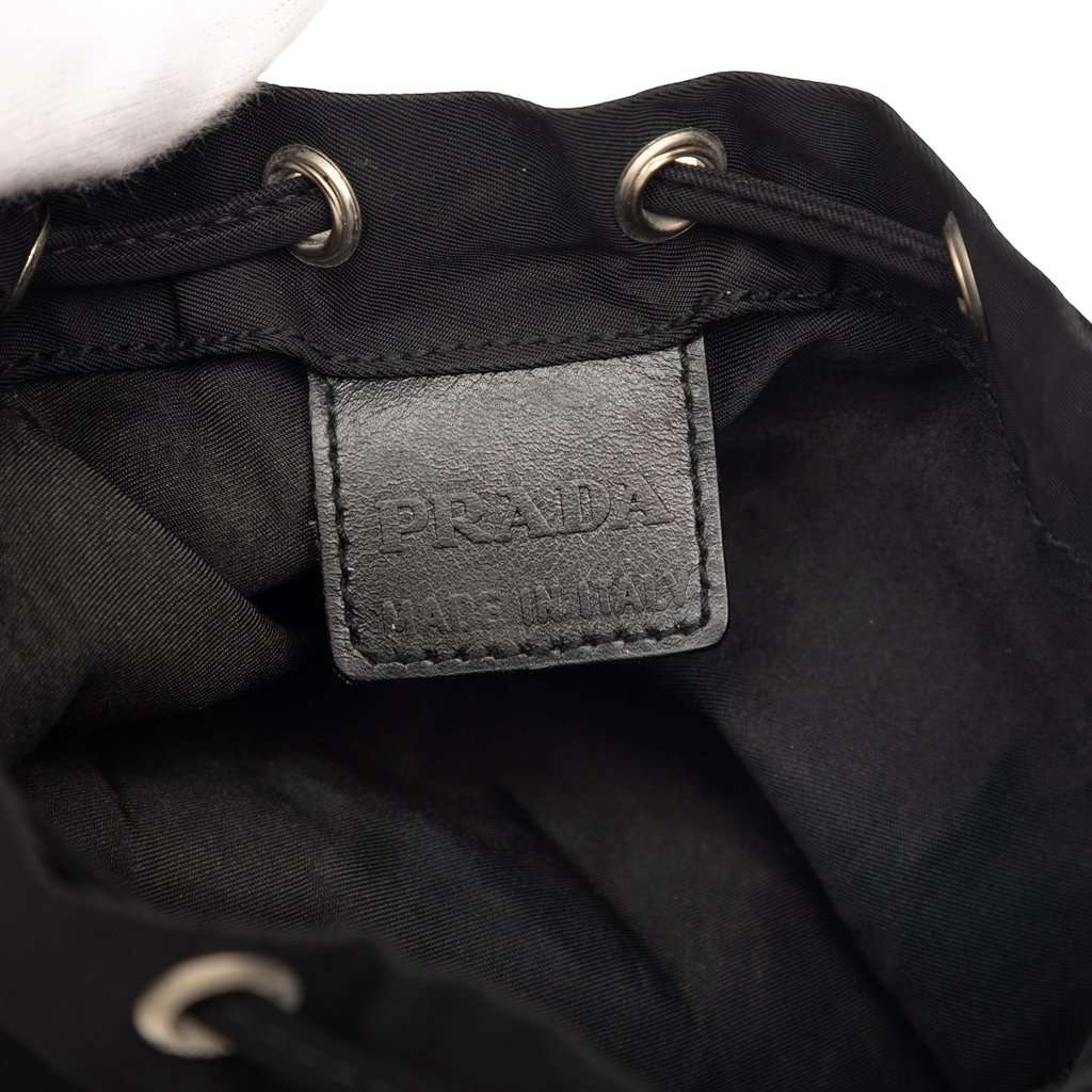 Prada Tessuto Drawstring Pouch Black Very good condition - Box View