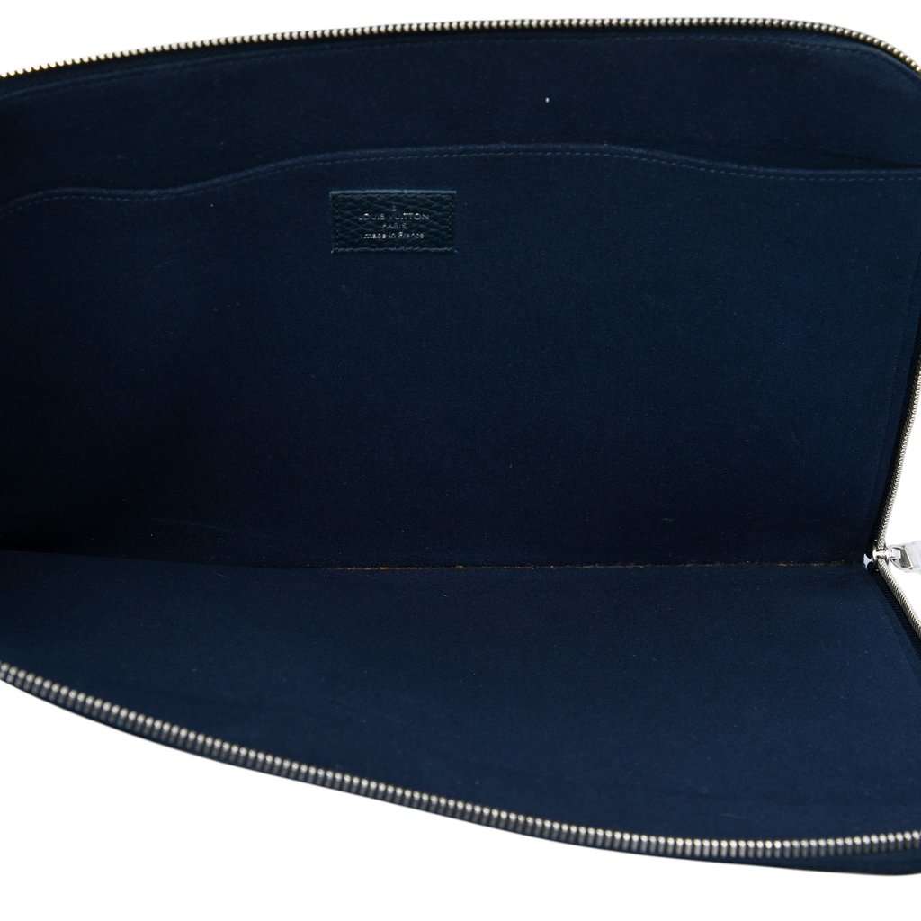 Louis Vuitton Taurillon Initials Circle Pochette Jour GM Blue Leather Very good - Model View