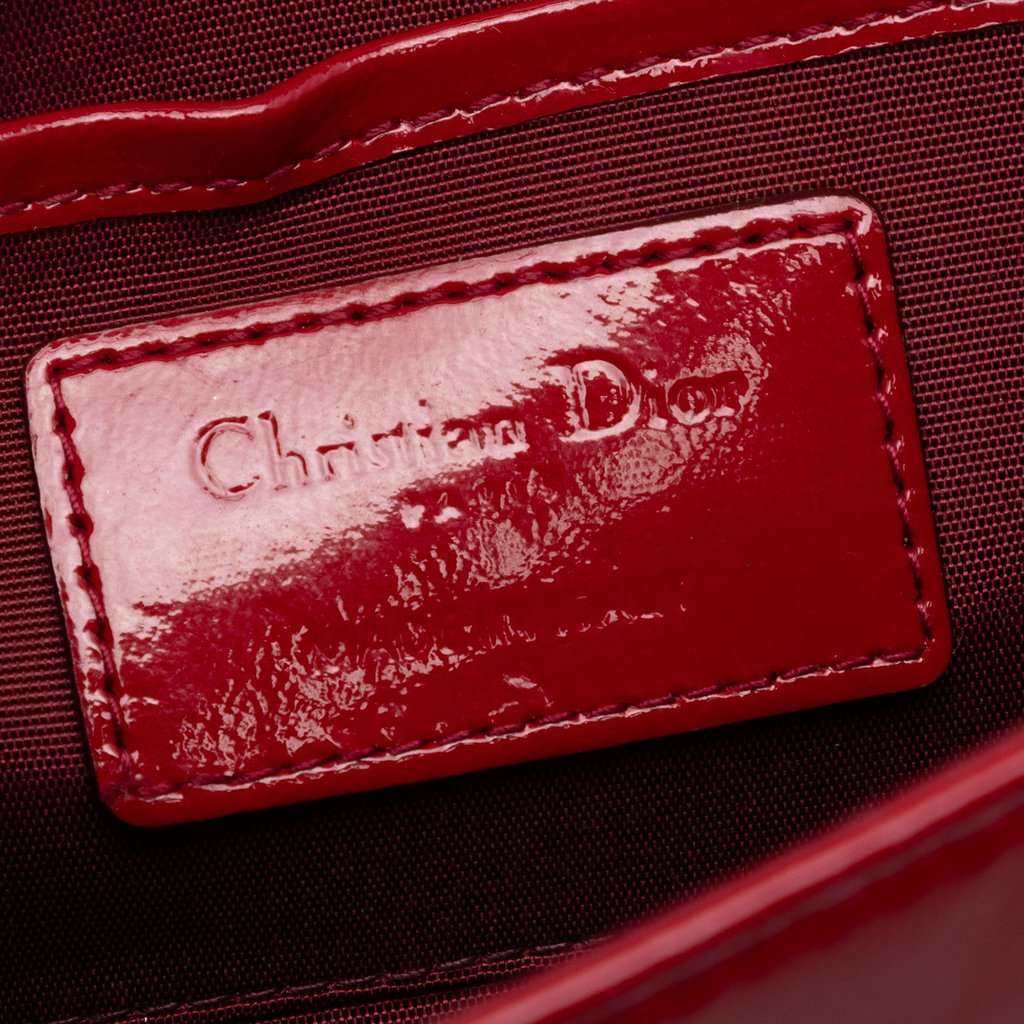 Dior Patent Cannage Lady Dior Clutch with Chain Red Leather Very good condition - Box View