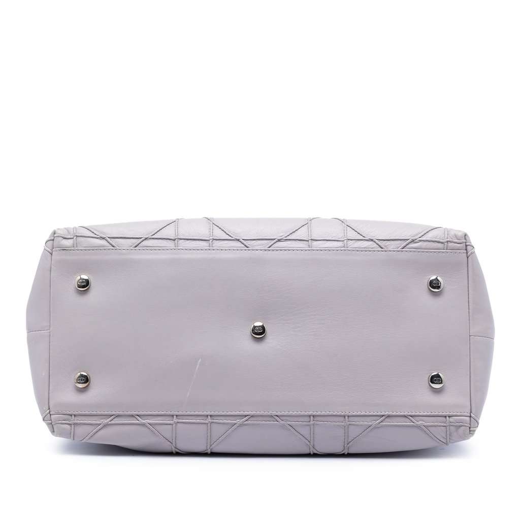 Dior Medium Lambskin Cannage Polochon Granville Satchel Grey Leather Very good condition - Inside View