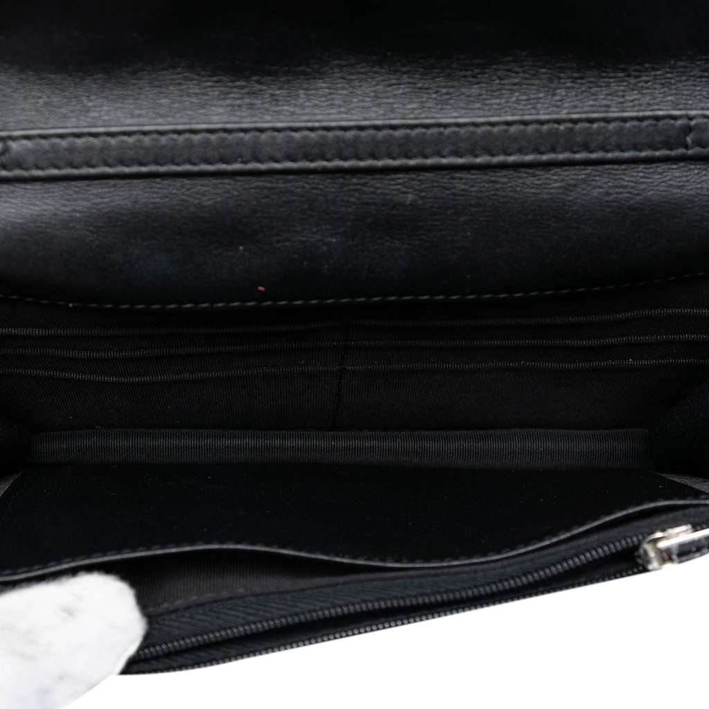 Chanel Quilted Suede Cocostellar Wallet on Chain Black Leather Very good condition - Model View