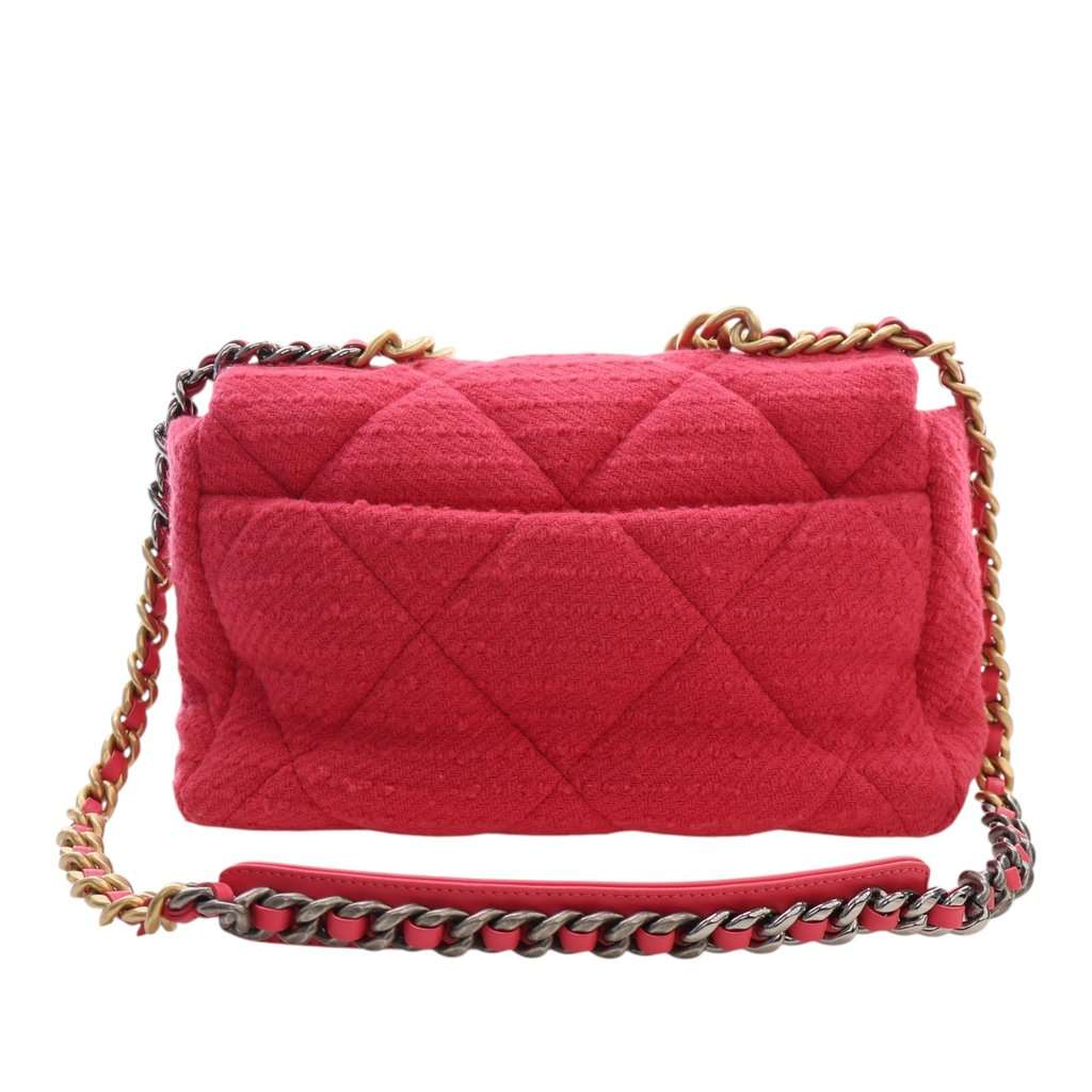 Chanel Large Tweed 19 Flap Pink Very good condition - Model View