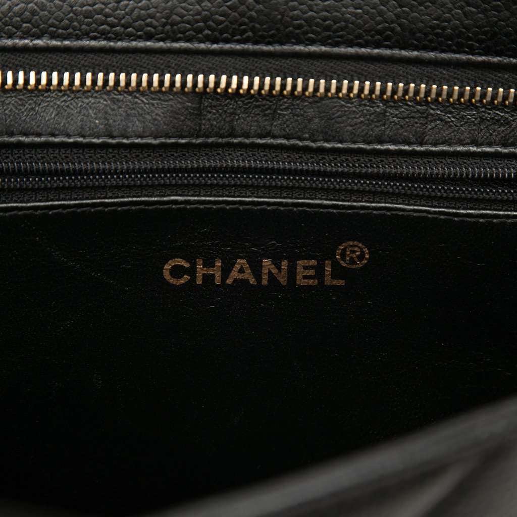 Chanel Caviar Medallion Tote Black Leather Very good - Box View