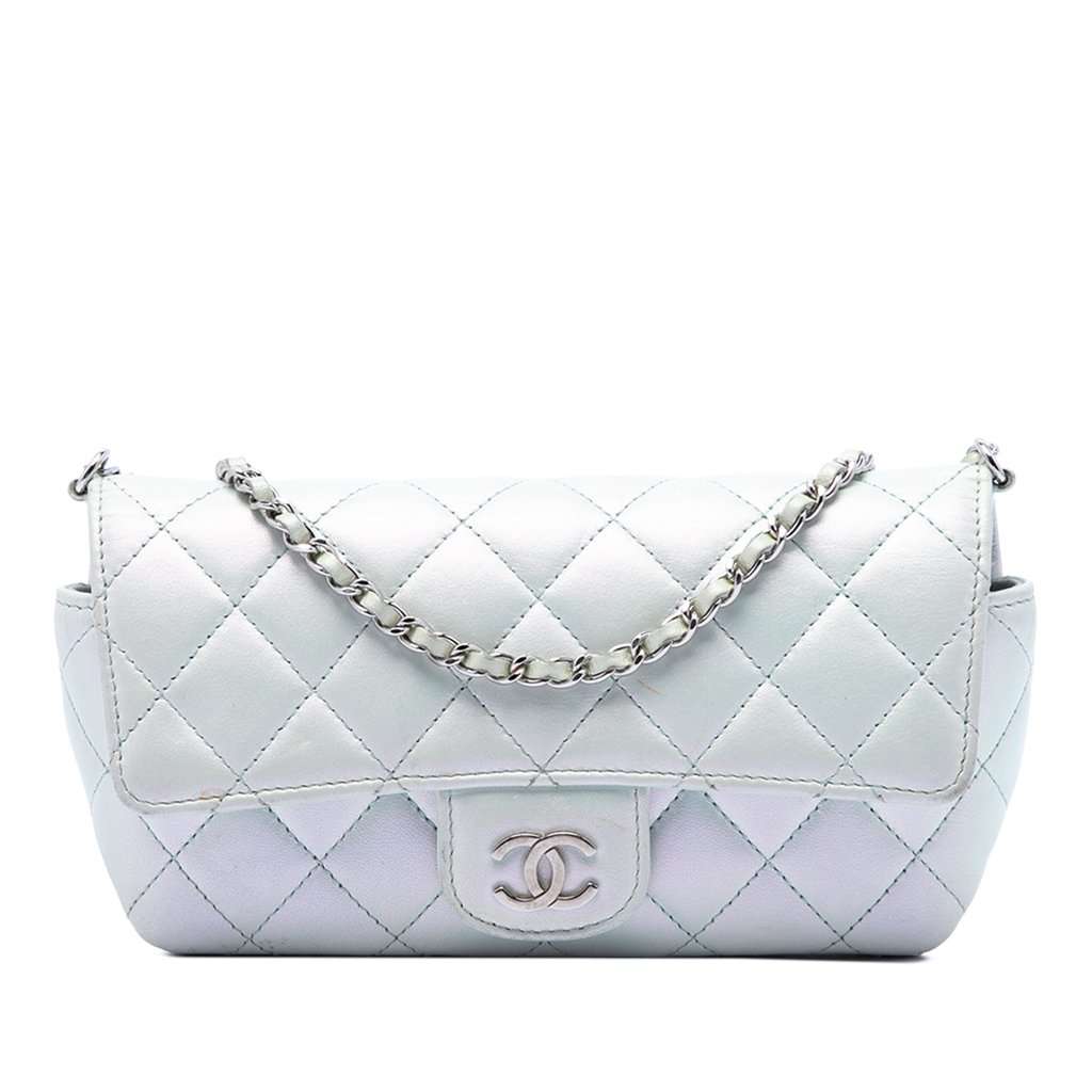 Chanel CC Quilted Iridescent Lambskin Glasses Case with Chain Blue Leather Very good condition - Front View