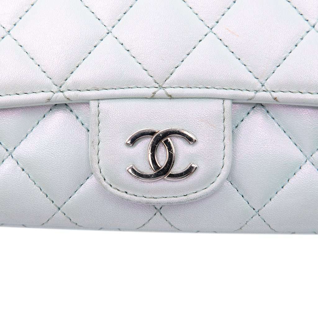 Chanel CC Quilted Iridescent Lambskin Glasses Case with Chain Blue Leather Very good condition - Box View
