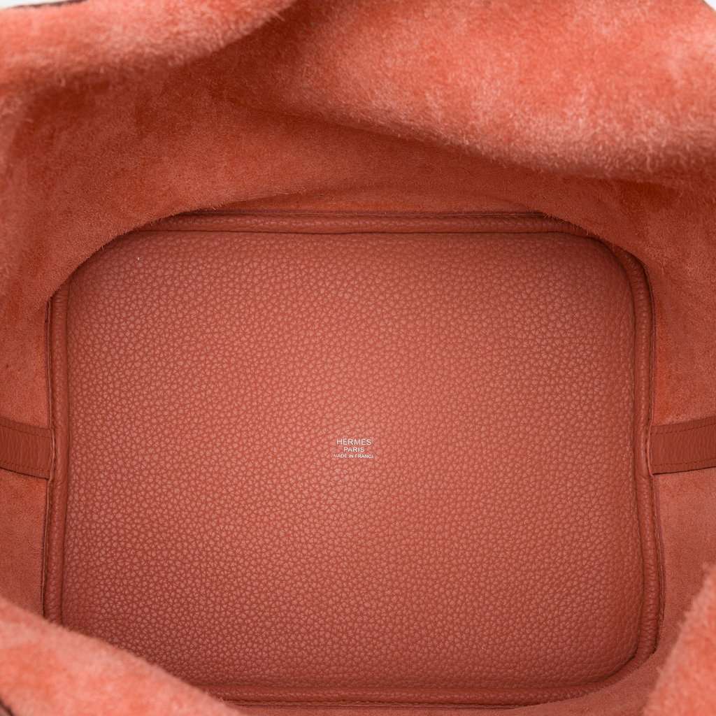 Hermès Clemence Picotin Lock 26 Orange Leather Very good - Model View