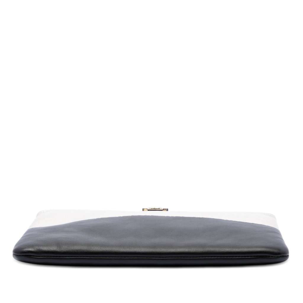 Chanel Medium Bicolor Goatskin Boy O Case Clutch Black Leather Very good condition - Inside View