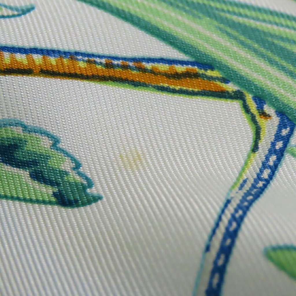 Hermès Au Bord Leau Silk Scarf 90 White Very good condition - Inside View