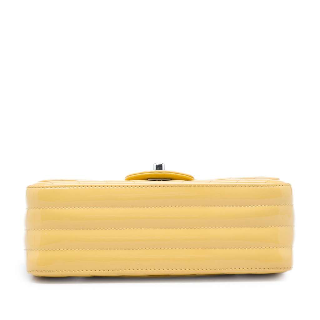 Chanel Mini Rectangular Classic Chevron Patent Single Flap Yellow Leather Very good condition - Inside View