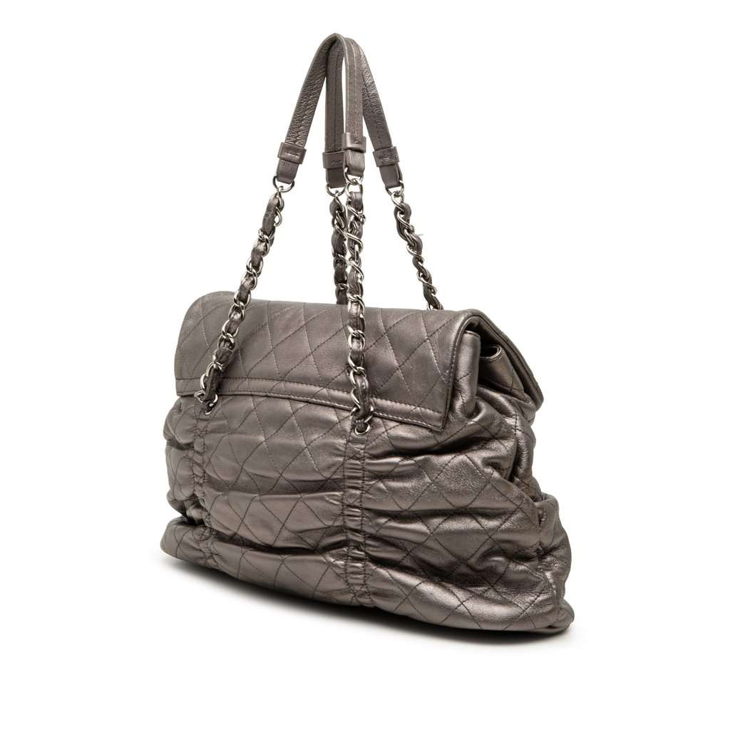 Chanel Quilted Metallic Lambskin Sharpei Flap MultiColor Leather Very good condition - Back View