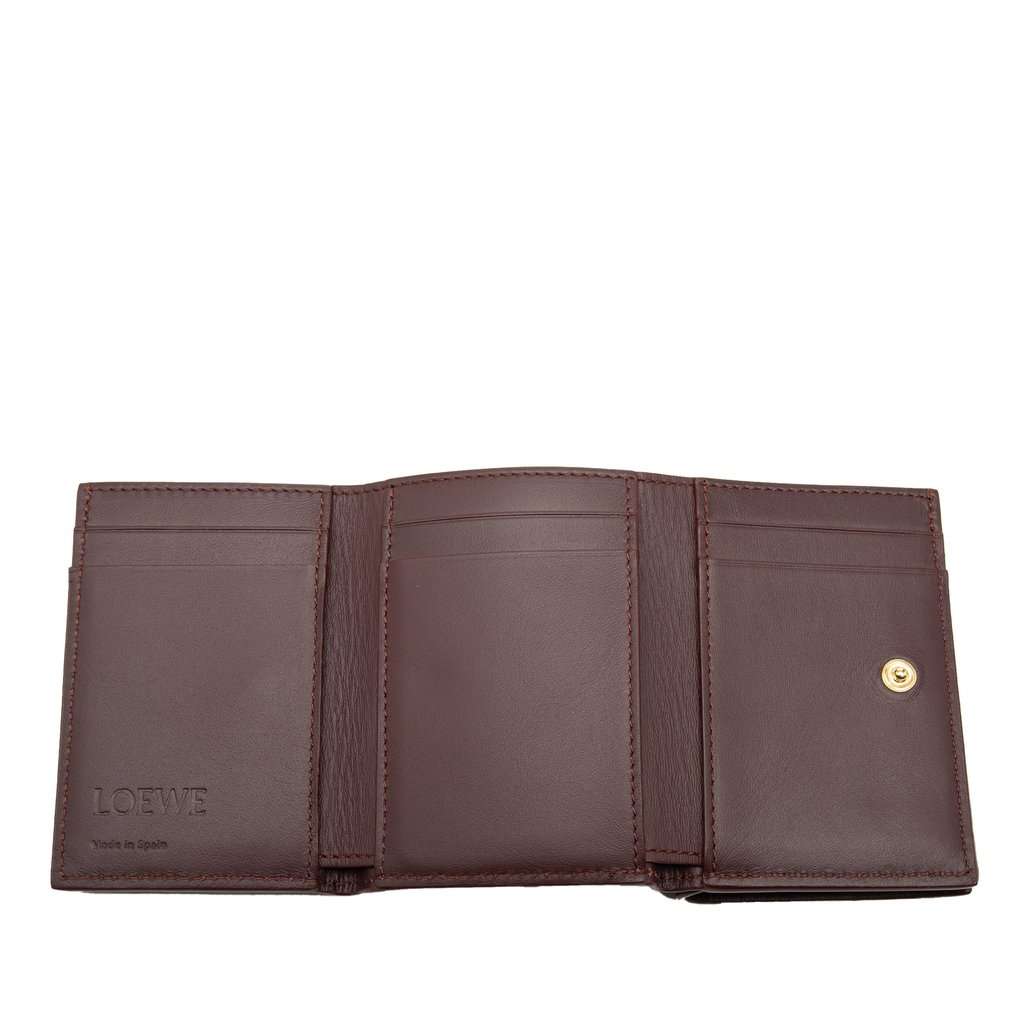 Loewe Leather Anagram Trifold Wallet Red Leather Very good condition - Model View