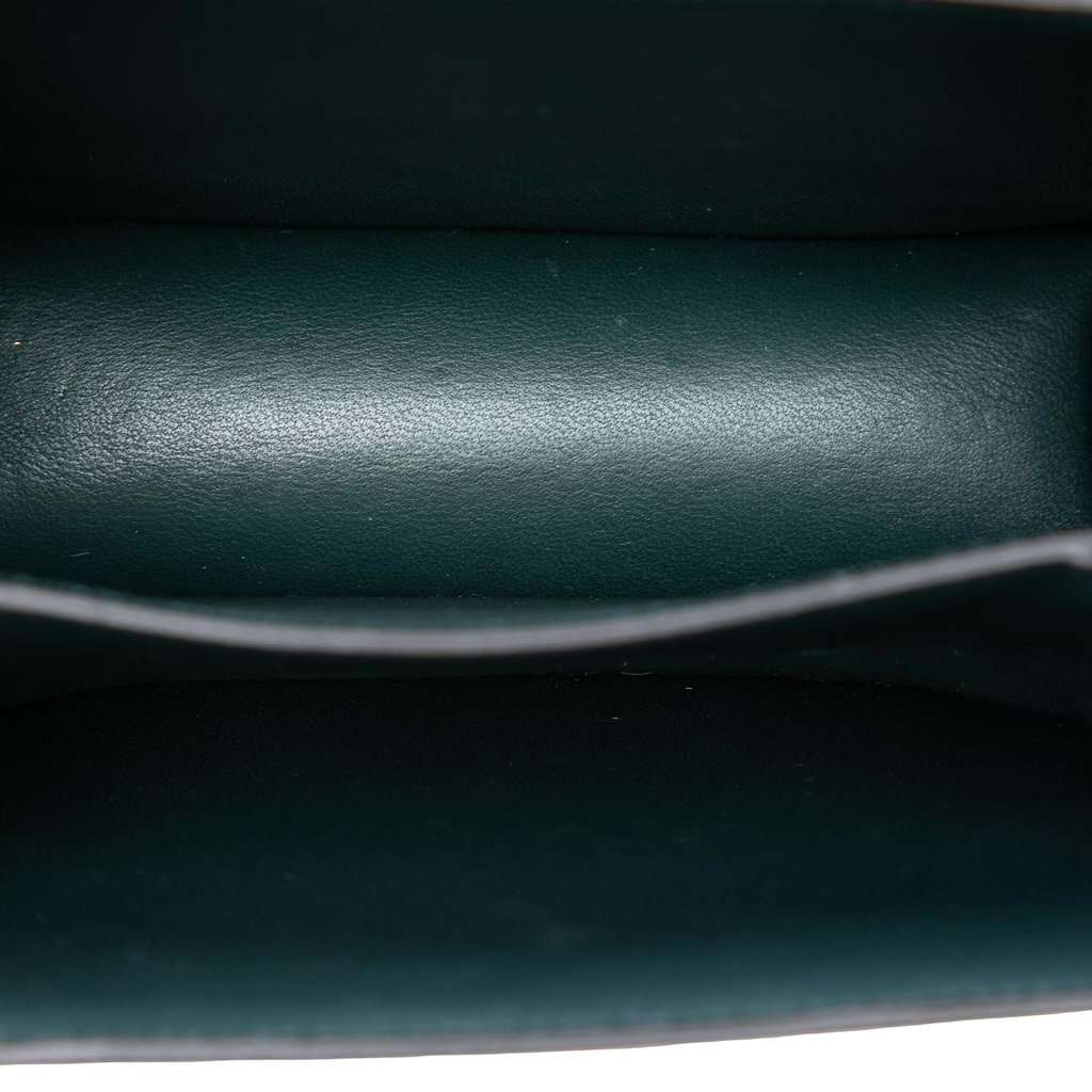 Celine Small Calfskin Classic Box Green Leather Very good condition - Model View
