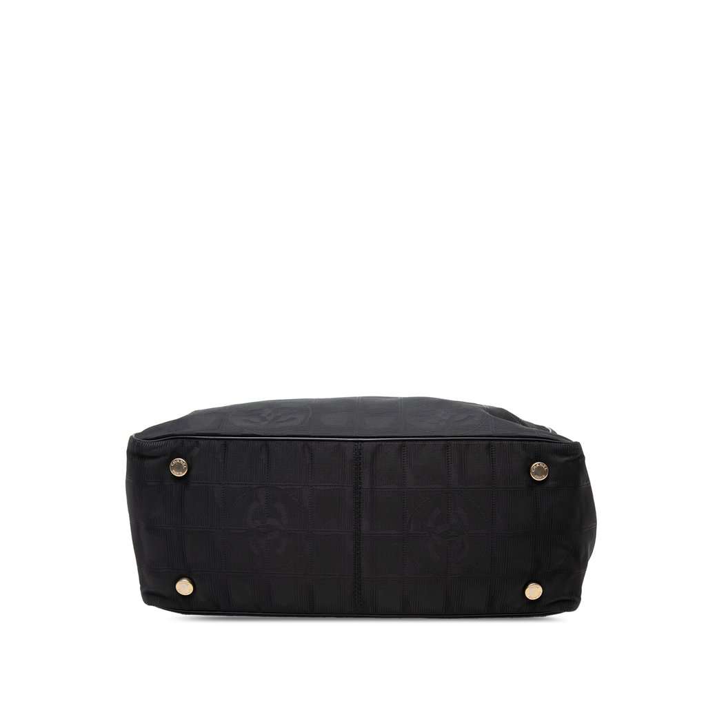 Chanel New Travel Line Nylon Tote Black Very good - Inside View