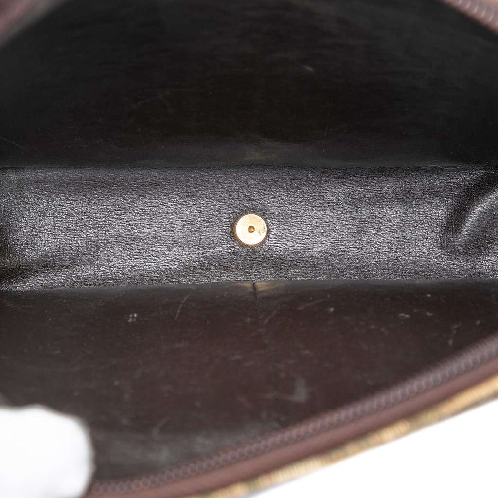 Dior Diorissimo Trotter Canvas Shoulder Bag Brown Very good - Model View