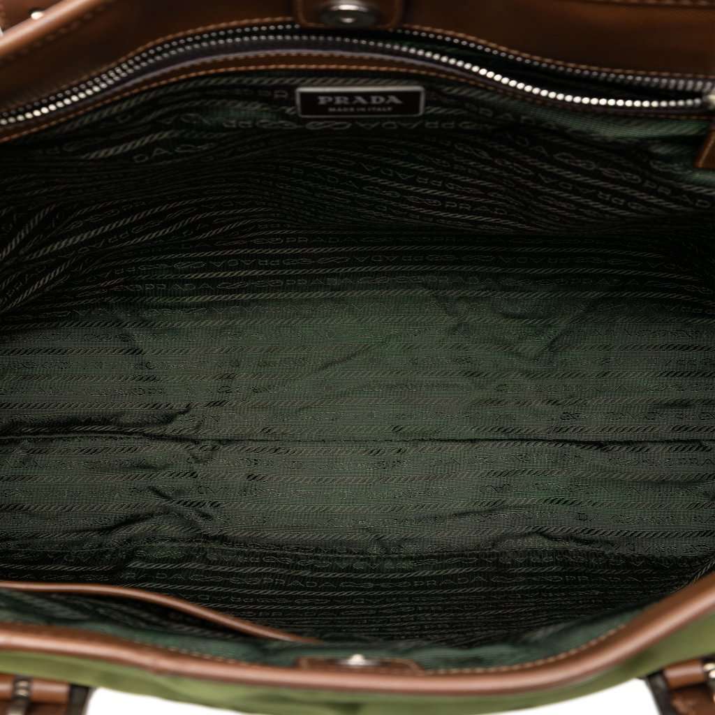 Prada Leather Trimmed Tessuto Tote Green Very good condition - Model View