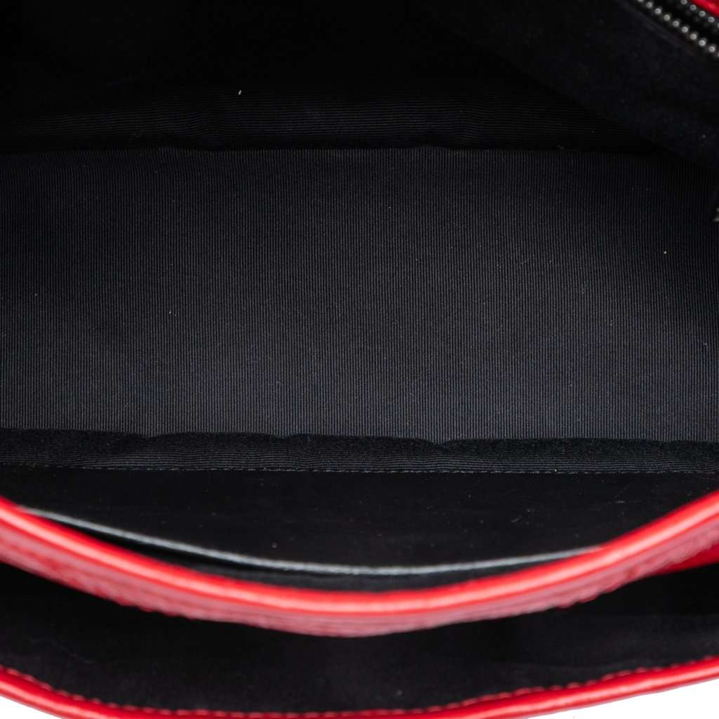 Saint Laurent Medium Crinkled Calfskin Niki Red Leather Very good - Model View