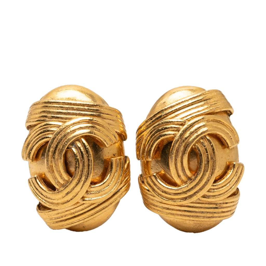 Chanel CC Gold Plated Oval Clip On Earrings Gold Metal Very good condition - Front View