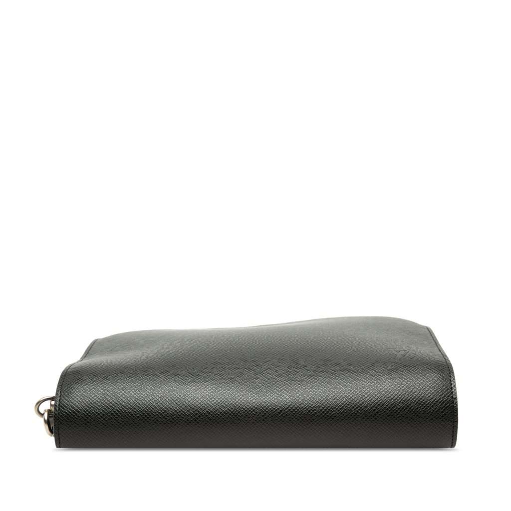 Louis Vuitton Taiga Pochette Baikal Black Leather Very good - Inside View