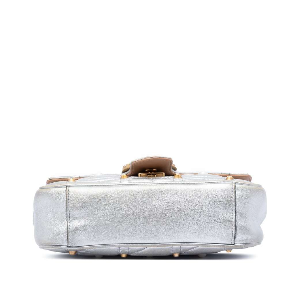 Gucci Small Pearly GG Marmont Pearl Studded Matelasse Leather Shoulder Bag Silver Leather Very good condition - Inside View