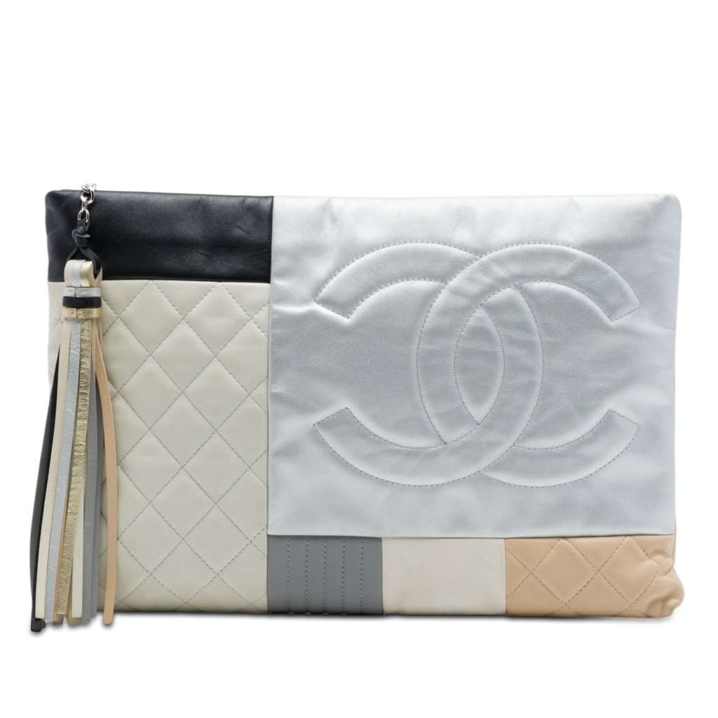Chanel Large Quilted Lambskin Colorblock Patchwork O Case Clutch Silver Leather Very good - Front View