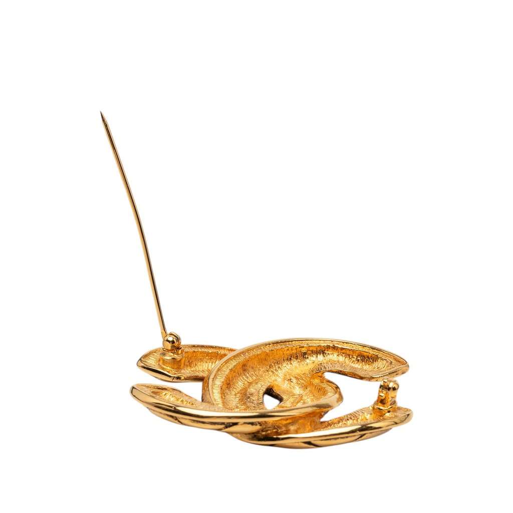 Chanel CC Gold Plated Quilted Brooch Gold Metal Very good condition - Inside View