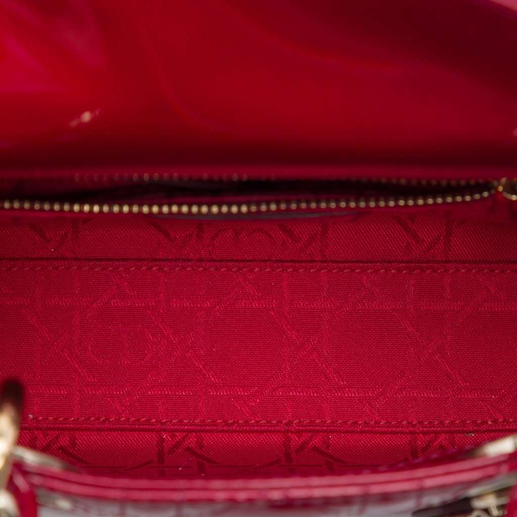 Dior Mini Patent Cannage Lady Dior Red Leather Very good condition - Model View