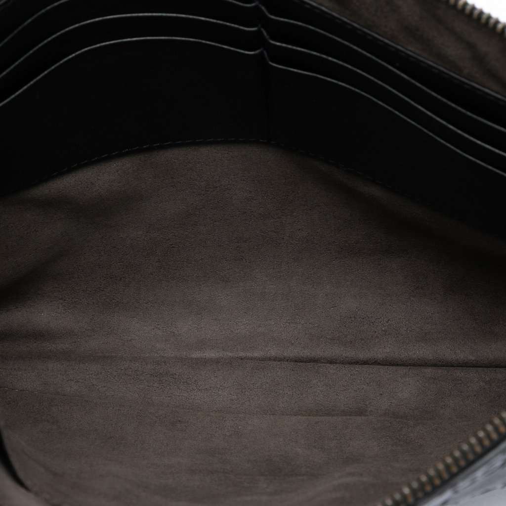 Gucci Guccissima Clutch Black Leather Very good condition - Model View