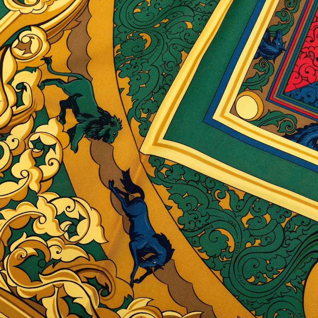 Hermès Animaux Solaires Silk Scarf 90 Green Very good condition - Box View