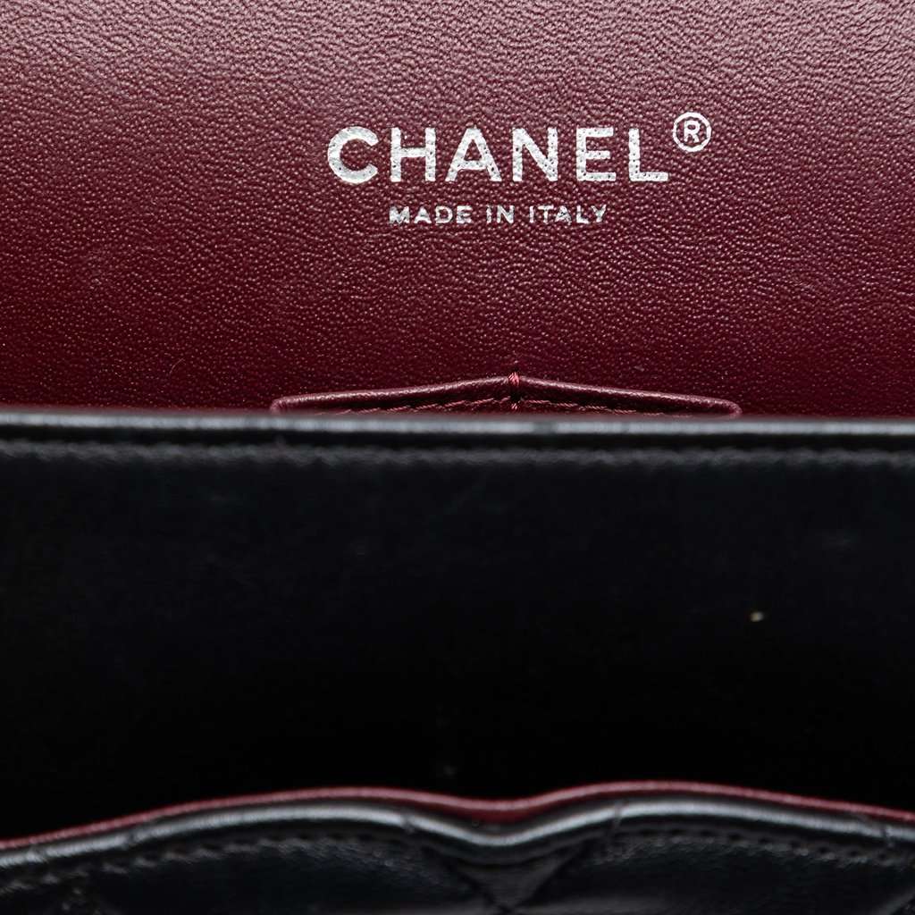 Chanel Jumbo Classic Lambskin Double Flap Black Leather Very good condition - Box View