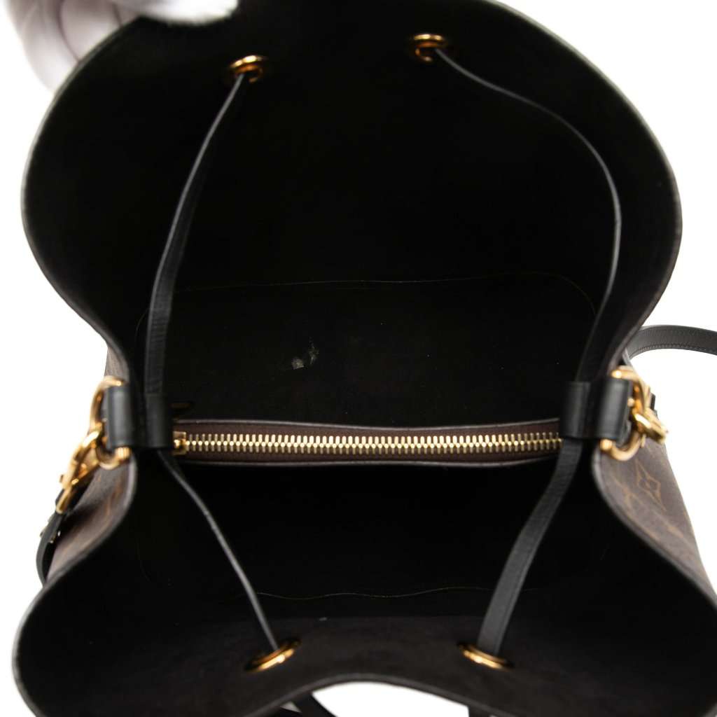 Louis Vuitton Monogram Neonoe MM Brown Very good - Model View